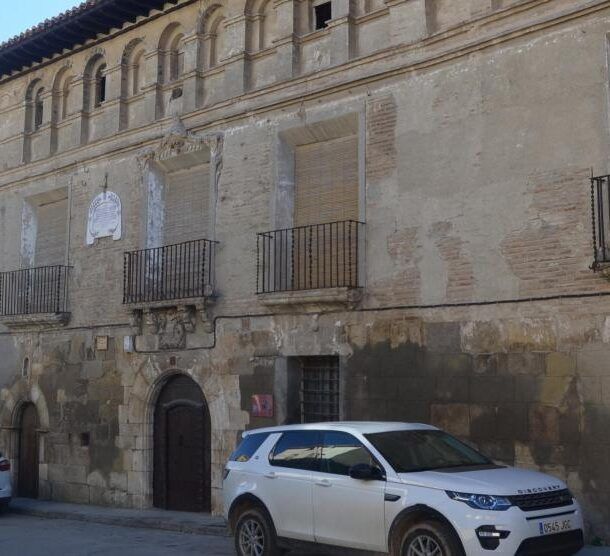 Palacio de los Barones de Valdeolivos